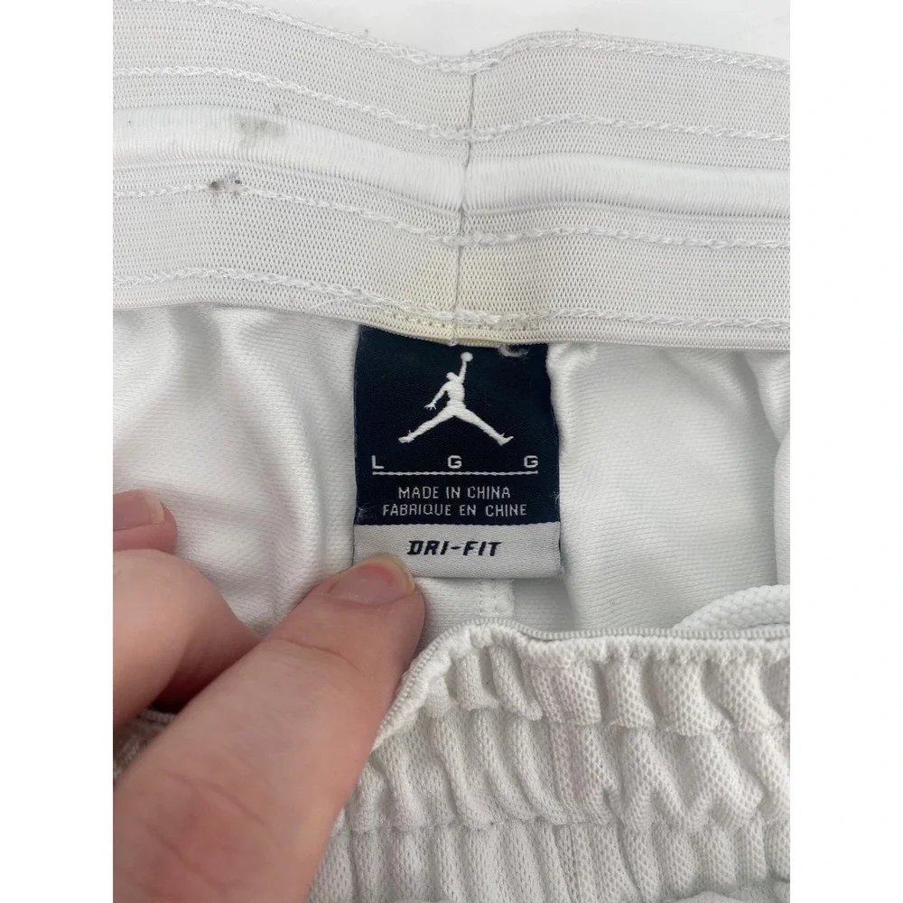 Jordan Basketball Shorts Large White Good Dri-FIT Athletic Mesh Graphic 1348